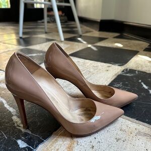 Christian Louboutin Nude Pumps